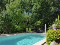 Saint-Brès: Pool & Nature - Villas