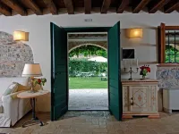 "Vicinia" with garden in the castle