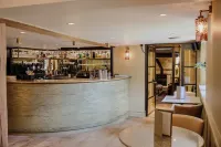 House of George W Davies - Bar