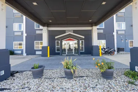 Burgundy Inn & Suites by OYO El Paso