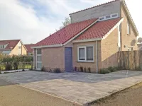 Majestic holiday home near beach Hotéis em Breskens