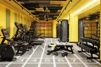 Moxy Alfragide Lisboa Hotels in Amadora