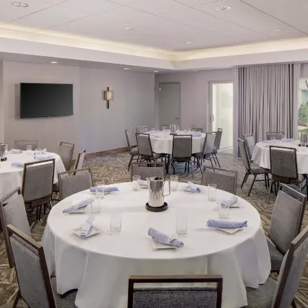 Embassy Suites by Hilton Boston Marlborough
