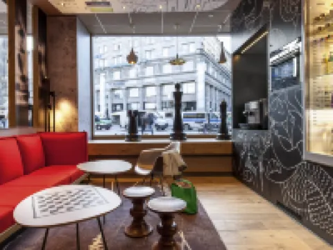 ไอบิส โฮเทล โคโลญ อัม ดอม