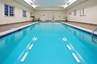 Candlewood Suites LOUISVILLE NORTH by IHG - Swimmingpools