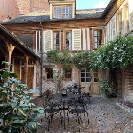 L'Ecole des Demoiselles