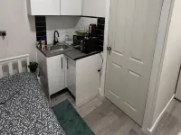 Studio - Sleeps 2 - Acton Park & Stn Close โรงแรมใกล้แอกตัน