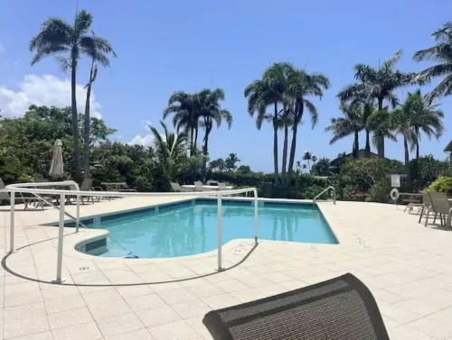 Charming 2-bedroom condo with AC, WiFi in serene Bokeelia FL.With boat slip