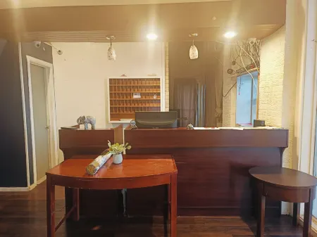 Sunset Inn by Hotel O Flatonia I - 10 Отели рядом с достопримечательностью «Tower 3»