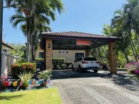 Elegant Holiday Home in Choeng Thale, Phuket with Garden View - Бунгало