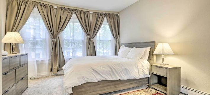 2 Mi to Downtown: Springfield Apt w/ Balcony! Ξενοδοχεία στην πόλη Springfield