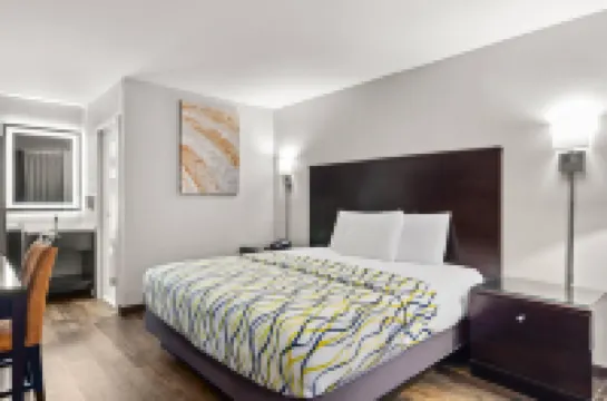 Suburban Studios Orange Park - Jacksonville Near Naval Air Station Hotels in 