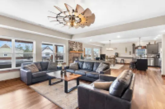 테이블 록의 브랜슨 코브에 있는 더 록, 5 베드룸!