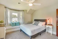 Sioux Center Home Near Dordt University - parking