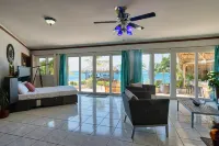 Private Beach Ocean Front Boat Dock Tiki Bar