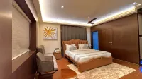 The Long D Hotel and Banquet