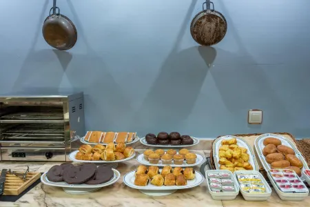 Hotel Faranda Alisas Santander, Ascend Hotel Collection Отели рядом с достопримечательностью «Королевский дворец Ла-Магдалена»