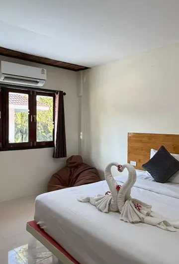 Standard B-2 Beds, 1 Extra