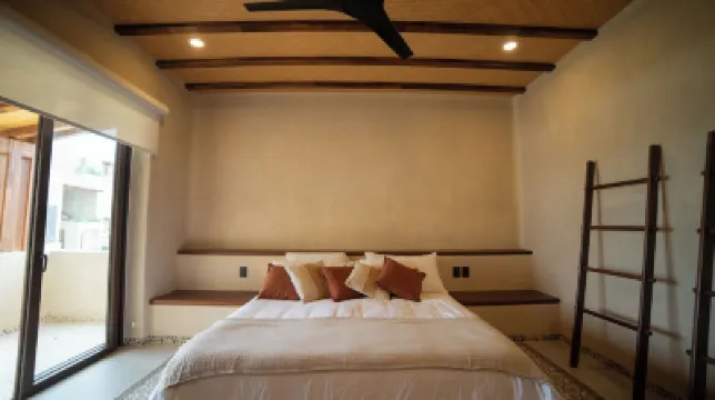 Minimalist elegance by the beach Hotels in 