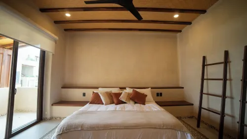 Minimalist elegance by the beach