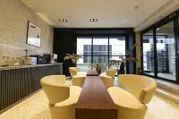 Gorilla Hotel - 3-Star