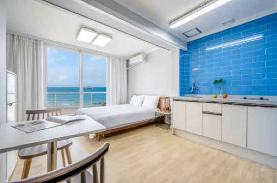 Goseong Seonsagil Stay Pension