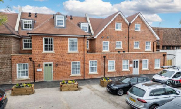 Mercure Salisbury White Hart Hotel & Apartments