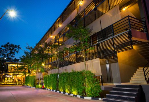 이비스 방콕 임팩트 외관