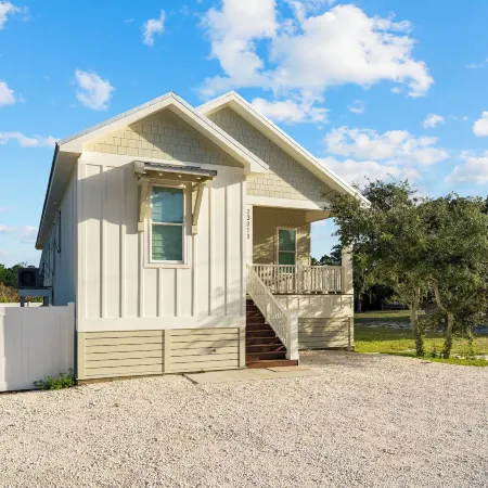 Luxury 4Br | Across Street from Beach | New Hot Tub!