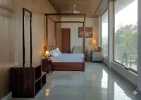 Mithra Resort Hotels in Rawadi