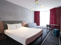 Ibis Styles Lens Centre Gare Hotels in Lens