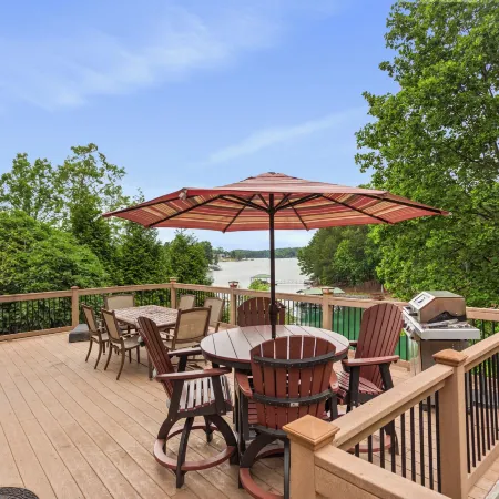 Lakefront Keowee Home w/ Dock ~ 14 Mi to Clemson