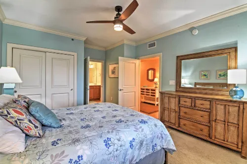 Beachfront Destin Condo w/ Pool & Harbor View! - Condos