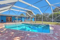 Vibrant Coastal Cottage with Pool