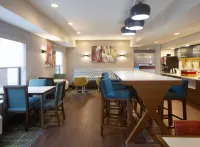 Hampton Inn Youngstown/Boardman - breakfast