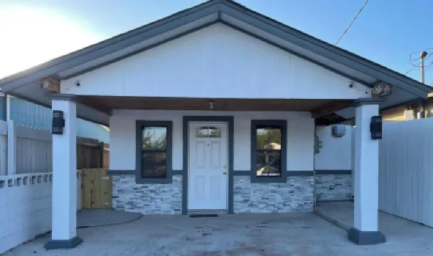 Small Full Apartment in Lrdo