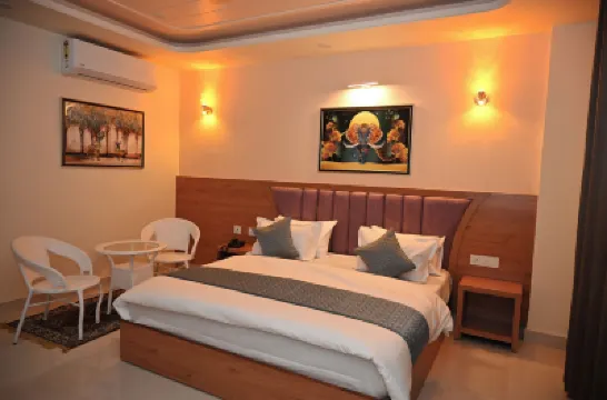 Hotel Om Elite Stay Hotels near Malviya Nagar