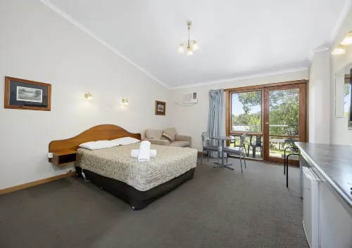 Coal Creek Motel Hotels in Leongatha