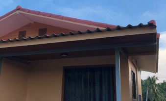 THE SUN HOMESTAY