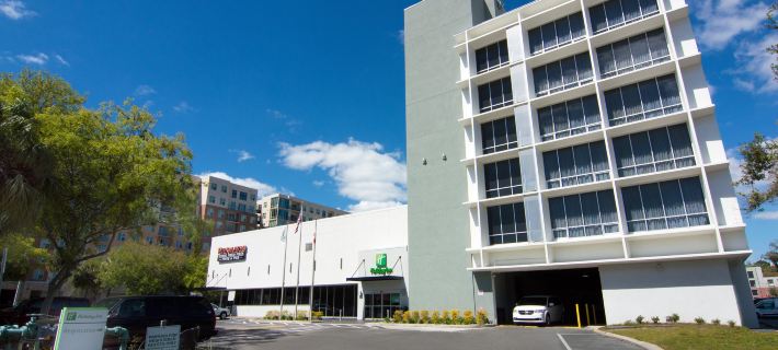 Holiday Inn GAINESVILLE-UNIVERSITY CTR by IHG Hotele w: Gainesville