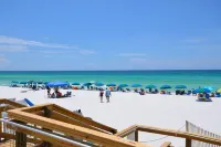 Happy Beach Villa 3 Bedroom Condo by RedAwning