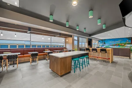 Tru by Hilton Oshawa