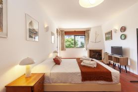 N 02 - Bedroom 2 in Amaro Sight Guesthouse