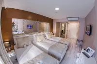 Demonti Hotel - bar