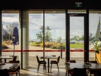 Novotel Devonport ในภาษาไทยคือ โนโวเทล เดฟอนพอร์ต - พร้อมอาหารเช้า