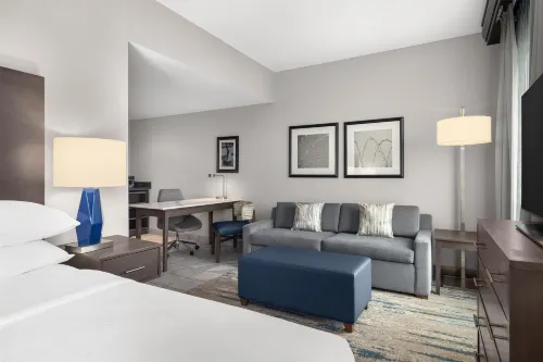 Embassy Suites by Hilton Charlotte Ayrsley - Jacuzzi