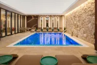 Ramada by Wyndham Zalau - Pools