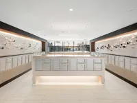Curated Designer Retreat • Pool • Gym • Dining Hotels in Everett