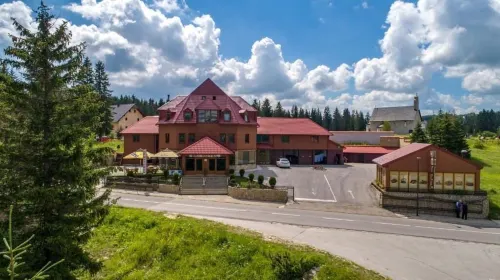 Ski Hotel