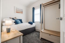 3-Bed House Near Liverpool | Long & Short Sta…